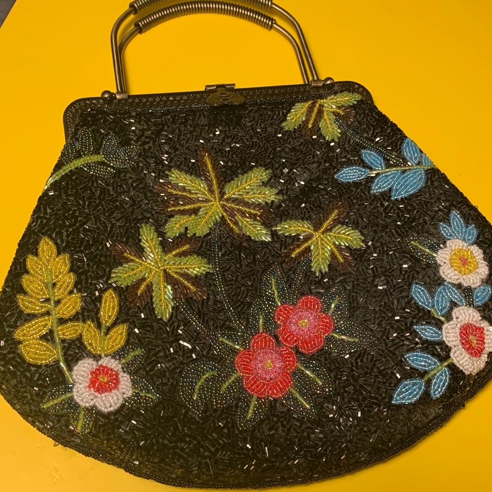Vintage style Beaded purse - stunning colors EUC